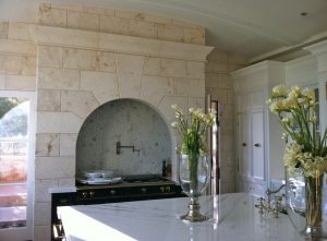 stone kitchen hood Villa Melograno